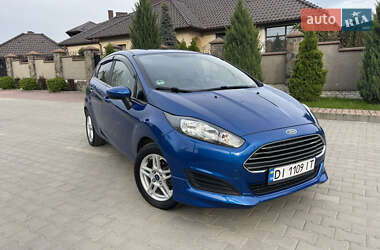 Хэтчбек Ford Fiesta 2018 в 