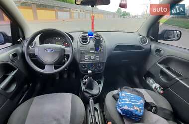 Хетчбек Ford Fiesta 2008 в 