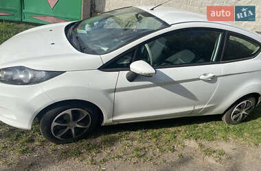 Хетчбек Ford Fiesta 2010 в 