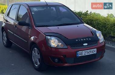 Хэтчбек Ford Fiesta 2008 в 
