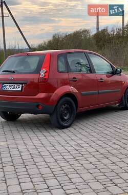 Хэтчбек Ford Fiesta 2007 в 