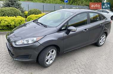 Седан Ford Fiesta 2016 в Глевахе