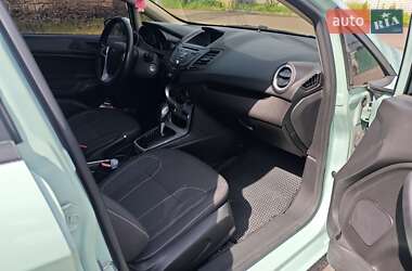 Хэтчбек Ford Fiesta 2017 в 