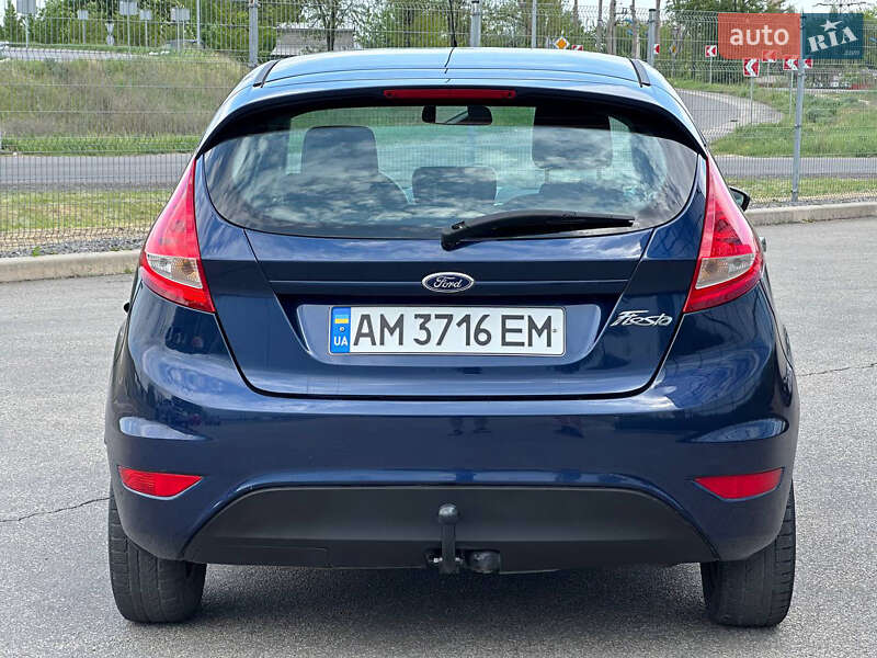 Хэтчбек Ford Fiesta 2011 в Днепре