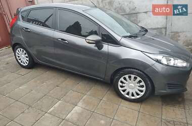 Хэтчбек Ford Fiesta 2016 в Днепре