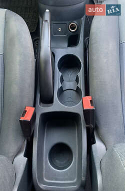 Хэтчбек Ford Fiesta 2009 в 