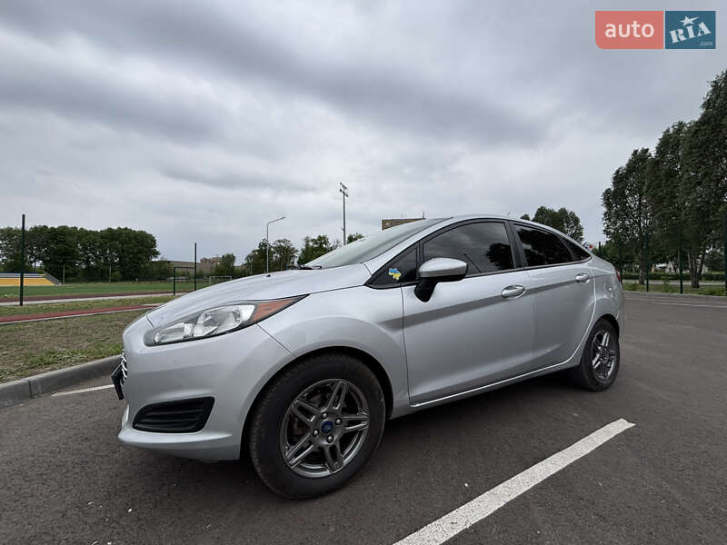 Седан Ford Fiesta 2018 в Кам'янському
