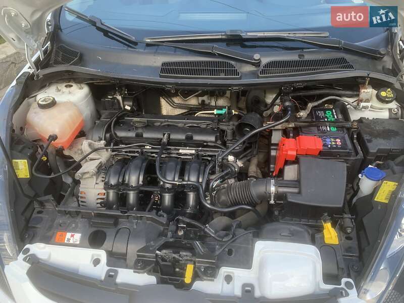 Хэтчбек Ford Fiesta 2012 в Полтаве фото 20 Хэтчбек Ford Fiesta 2012 в Полтаве