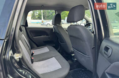 Хетчбек Ford Fiesta 2007 в 