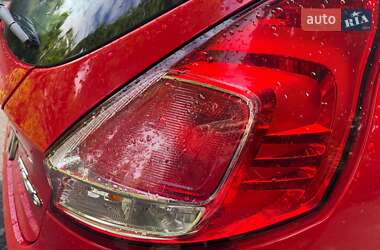 Хетчбек Ford Fiesta 2013 в 