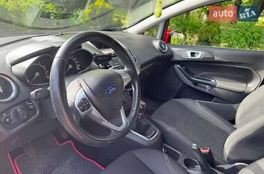 Хетчбек Ford Fiesta 2013 в 