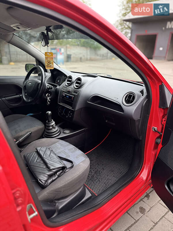 Хэтчбек Ford Fiesta 2007 в Хмельнике фото 37 Хэтчбек Ford Fiesta 2007 в Хмельнике