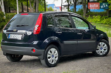 Хетчбек Ford Fiesta 2006 в 