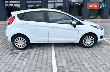 Хэтчбек Ford Fiesta 2014 в 