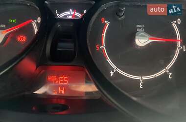 Хетчбек Ford Fiesta 2011 в 