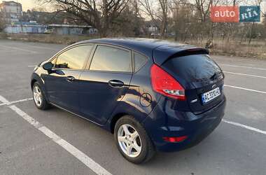 Хетчбек Ford Fiesta 2011 в 