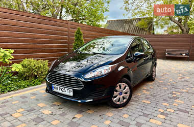 Седан Ford Fiesta 2016 в 