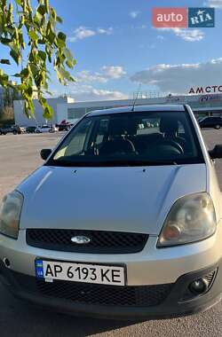 Хетчбек Ford Fiesta 2008 в Запоріжжі