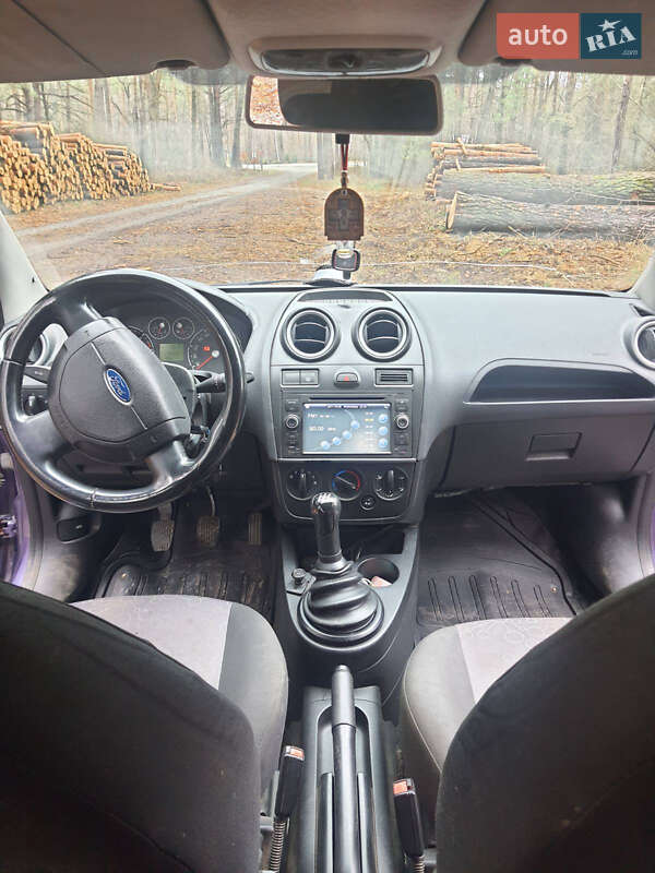 Хэтчбек Ford Fiesta 2006 в Славуте фото 4 Хэтчбек Ford Fiesta 2006 в Славуте
