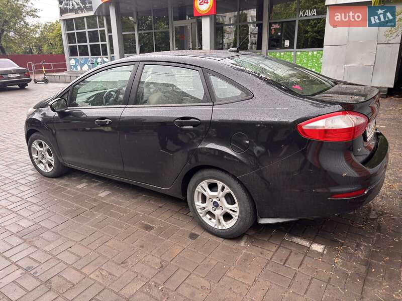Седан Ford Fiesta 2014 в Житомире фото 6 Седан Ford Fiesta 2014 в Житомире