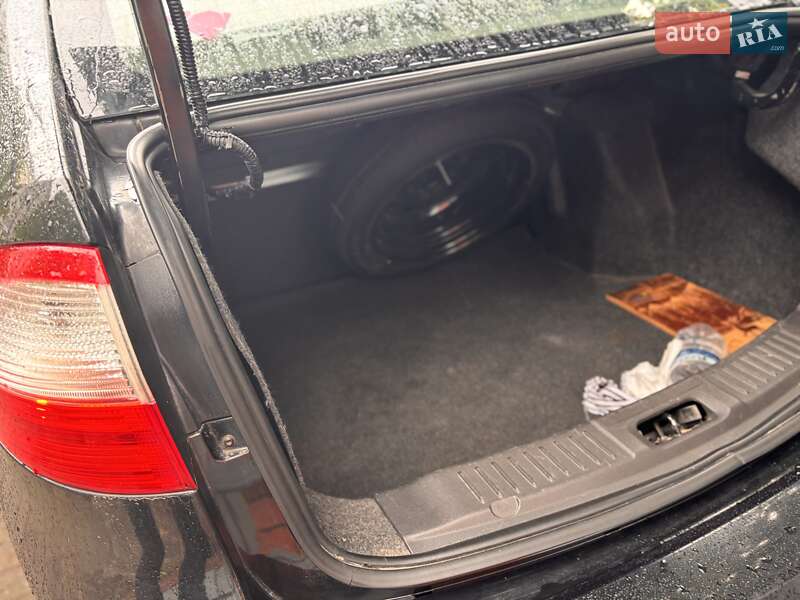 Седан Ford Fiesta 2014 в Житомире фото 12 Седан Ford Fiesta 2014 в Житомире
