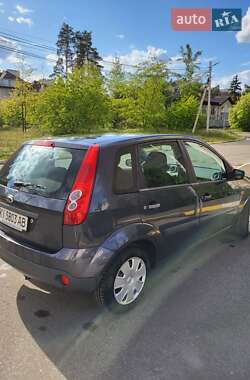 Хэтчбек Ford Fiesta 2008 в 