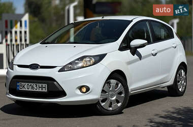 Хэтчбек Ford Fiesta 2010 в Днепре