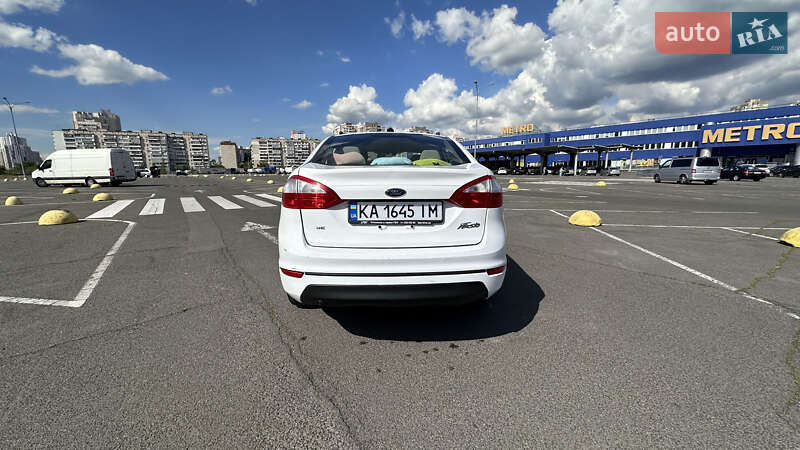 Седан Ford Fiesta 2017 в Киеве фото 2 Седан Ford Fiesta 2017 в Киеве