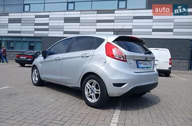 Хэтчбек Ford Fiesta 2017 в 