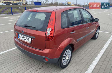 Хэтчбек Ford Fiesta 2006 в 