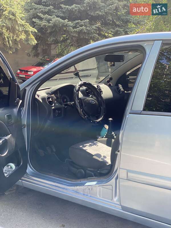 Хэтчбек Ford Fiesta 2006 в Никополе