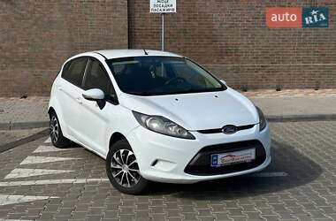 Хетчбек Ford Fiesta 2012 в 