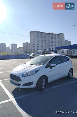 Хэтчбек Ford Fiesta 2014 в Киеве