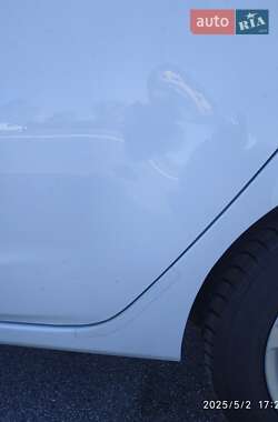 Хэтчбек Ford Fiesta 2015 в 