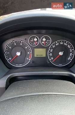 Хэтчбек Ford Fiesta 2008 в 
