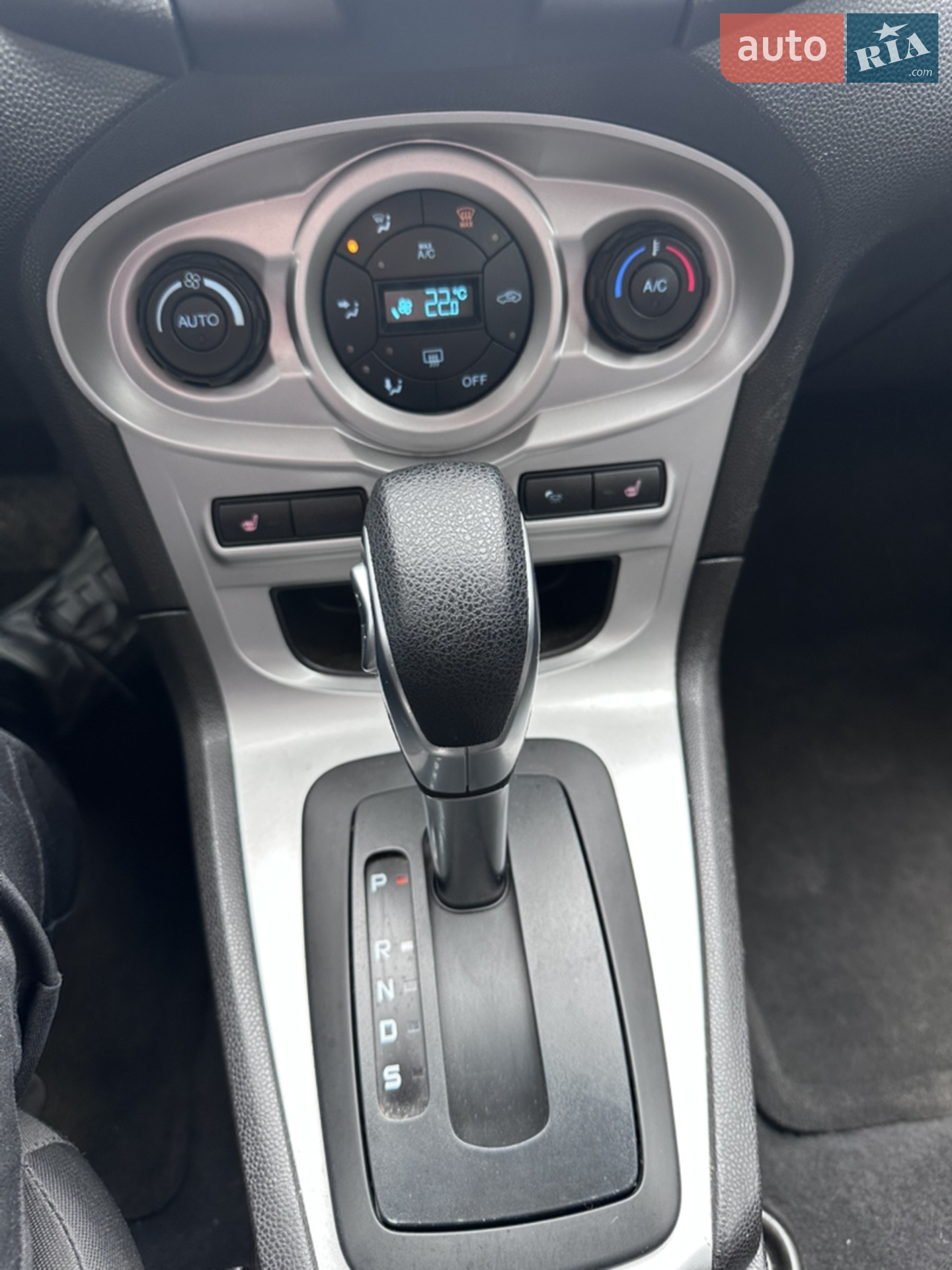 2017 Ford Fiesta - мініатюра 16