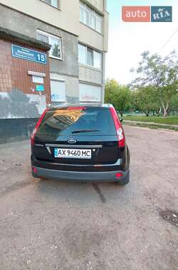 Хэтчбек Ford Fiesta 2008 в 