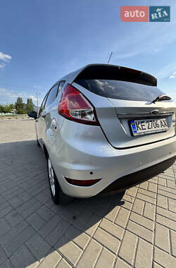 Хэтчбек Ford Fiesta 2013 в 