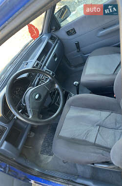Хэтчбек Ford Fiesta 1992 в 
