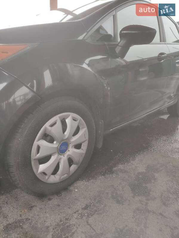 Седан Ford Fiesta 2014 в Харькове фото 23 Седан Ford Fiesta 2014 в Харькове