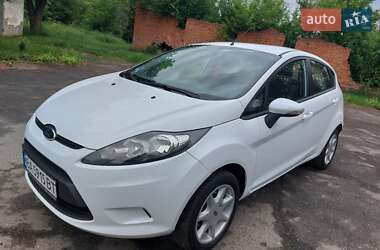Хетчбек Ford Fiesta 2011 в 