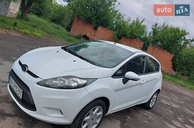 Хетчбек Ford Fiesta 2011 в 