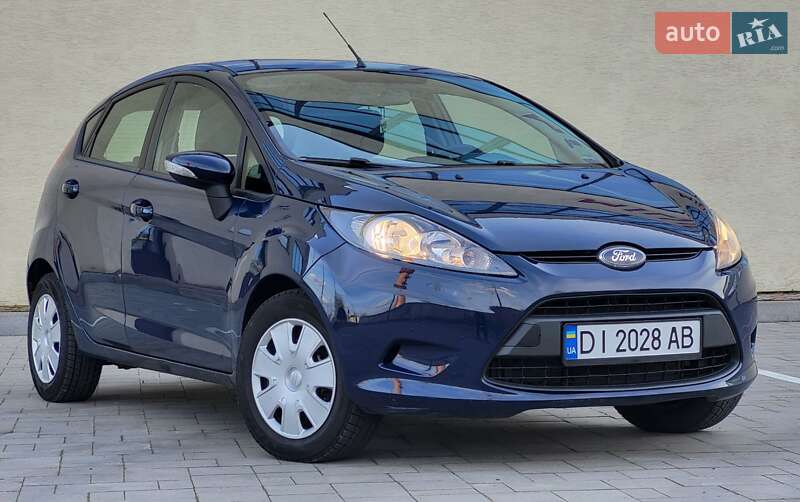 Хэтчбек Ford Fiesta 2011 в Стрые