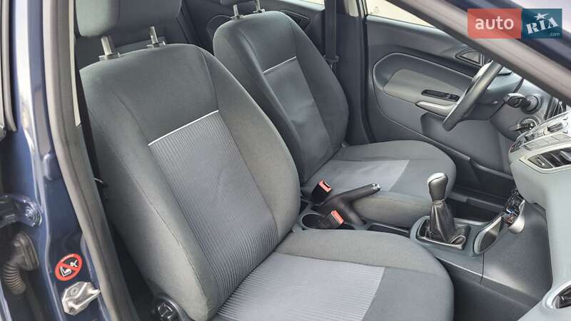 Хэтчбек Ford Fiesta 2011 в Стрые