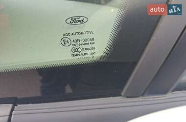 Хэтчбек Ford Fiesta 2013 в 