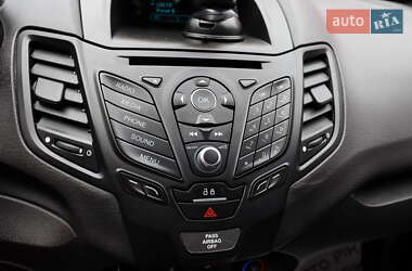 Хэтчбек Ford Fiesta 2017 в 