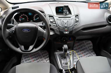 Хэтчбек Ford Fiesta 2017 в 