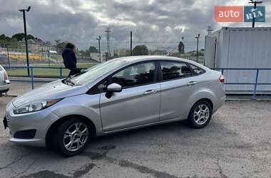 Седан Ford Fiesta 2014 в 