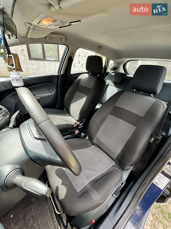 Хэтчбек Ford Fiesta 2011 в Киеве фото 10 Хэтчбек Ford Fiesta 2011 в Киеве