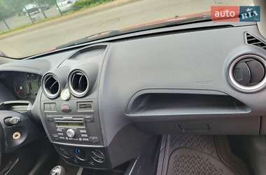 Хэтчбек Ford Fiesta 2008 в 